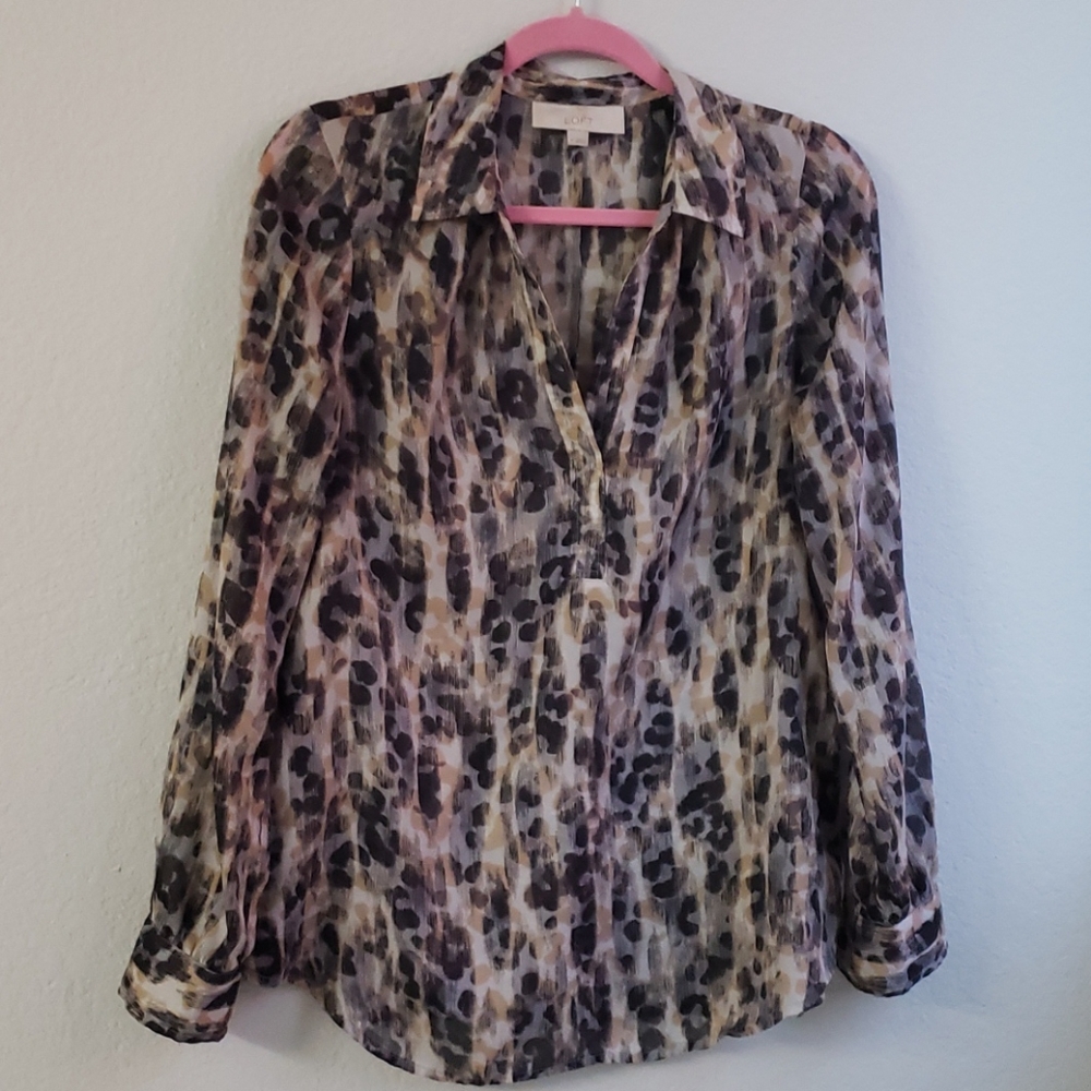 4/$25🌻Ann Taylor LOFT Sheer Animal Blouse Shirt